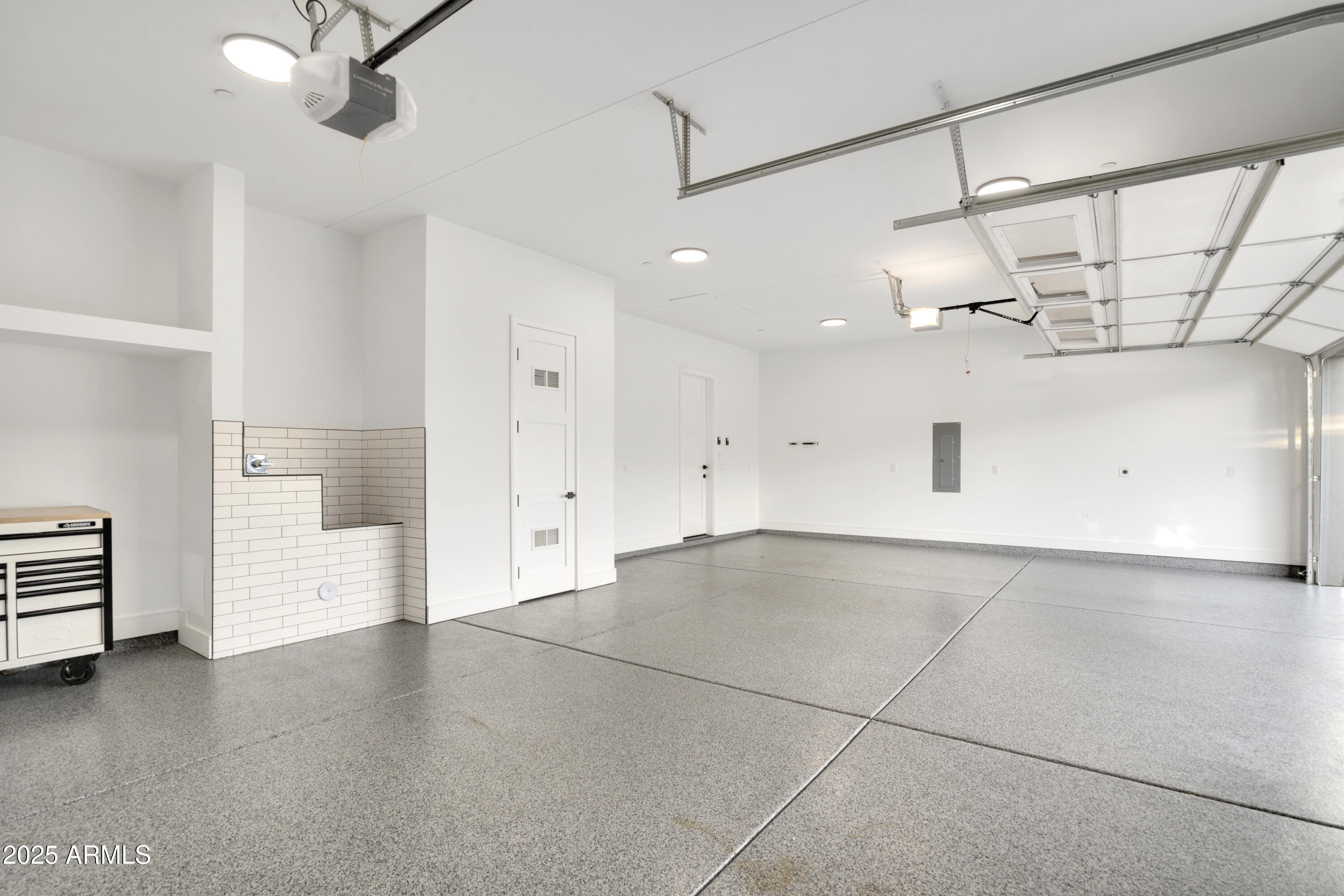 2912 East Pierson Street Phoenix, AZ 85016 - Photo 38 of 39 a view of a livingroom with a ceiling fan and window