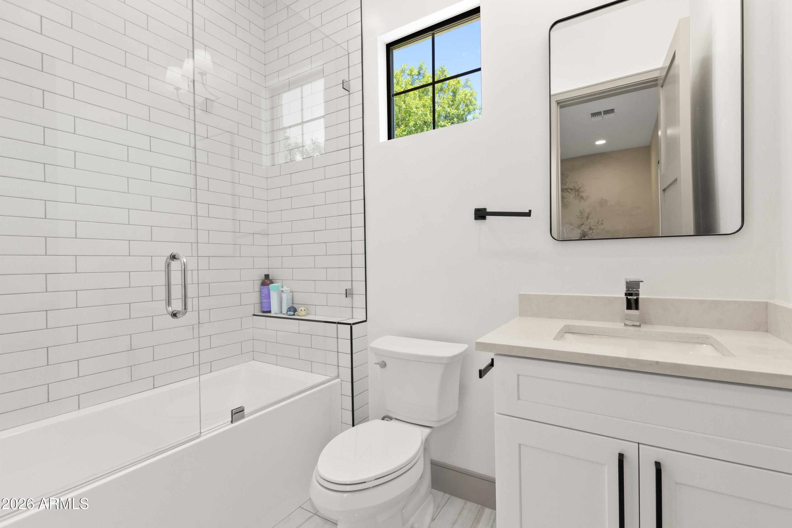 2912 East Pierson Street Phoenix, AZ 85016 - Photo 43 of 86 GUEST BATHROOM