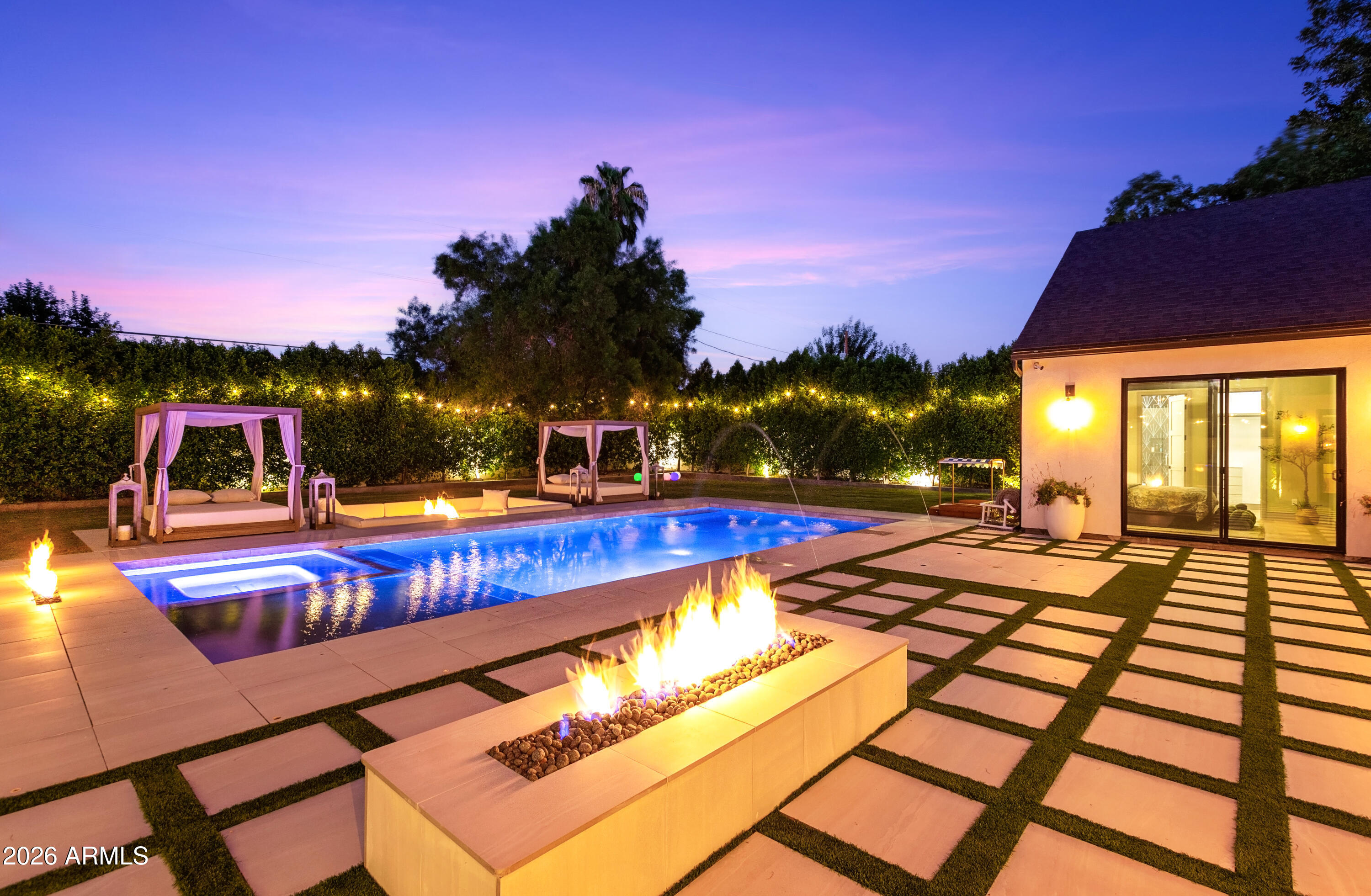 2912 East Pierson Street Phoenix, AZ 85016 - Photo 82 of 86 EVENING AMBIANCE