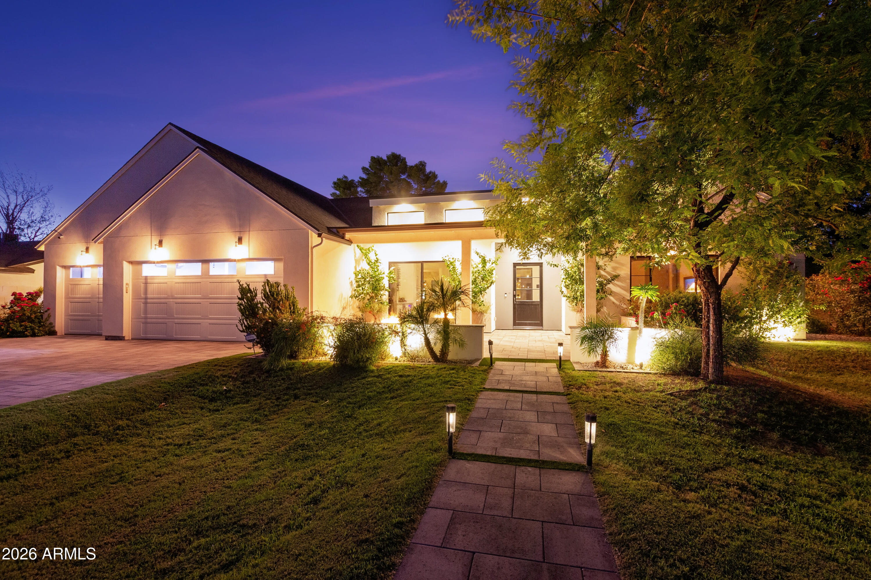 2912 East Pierson Street Phoenix, AZ 85016 - Photo 85 of 86 EVENING