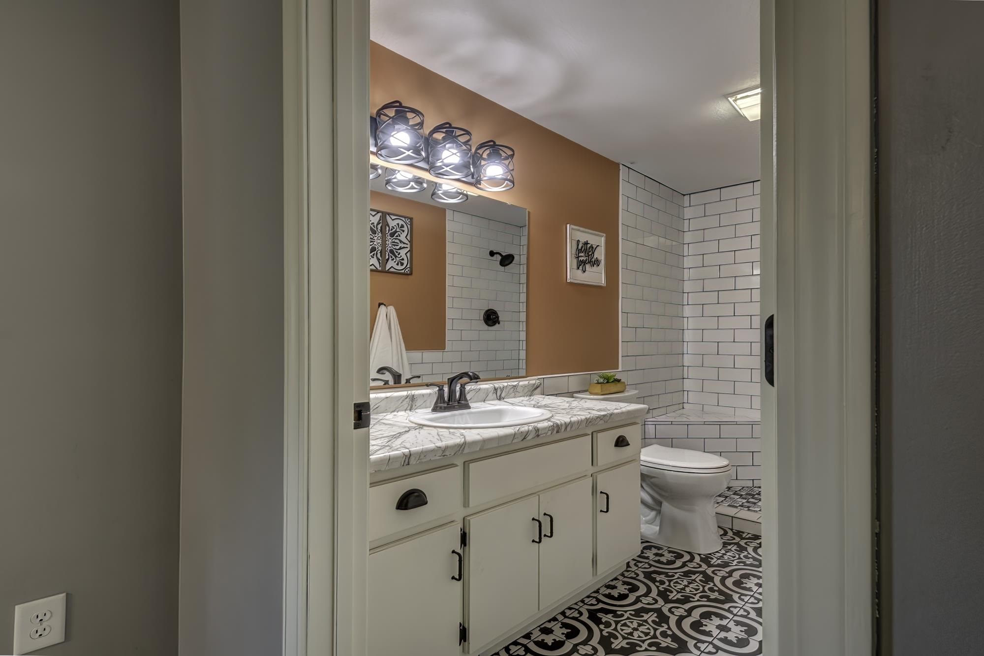 6732 Rockingham Drive Fort Wayne, IN 46835 - Photo 15 of 36 Gallery Image 15