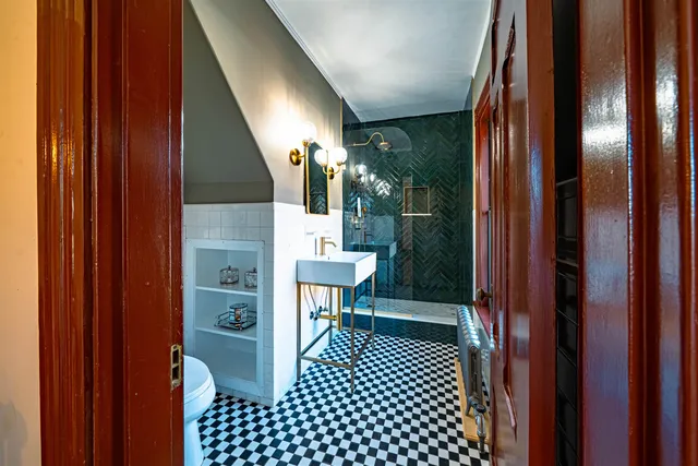 $975,000 | 70 Concord Street, Nashua, NH 03064