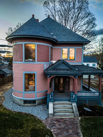 $975,000 | 70 Concord Street, Nashua, NH 03064