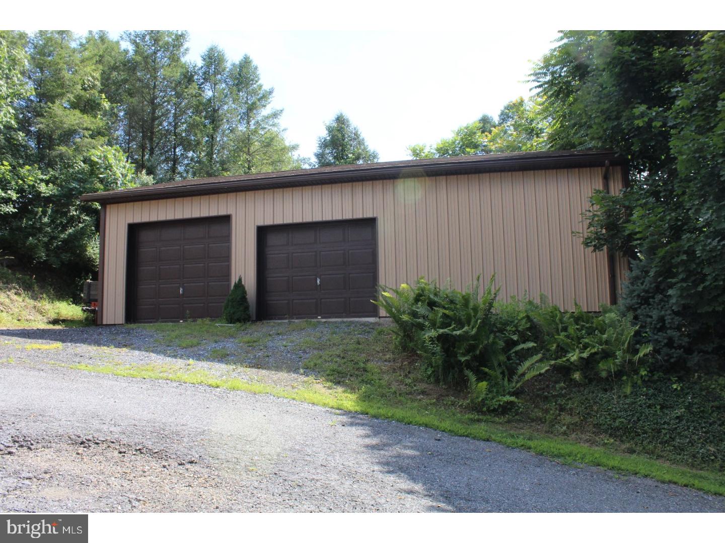 142 Bailey Road Kempton, PA 19529 - Photo 24 of 24 Garage