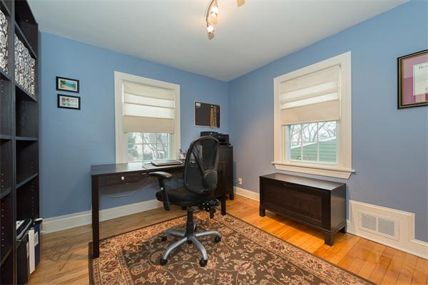 15 Grandview Road Arlington, MA 02476 - Photo 12 of 30 Gallery Image 12