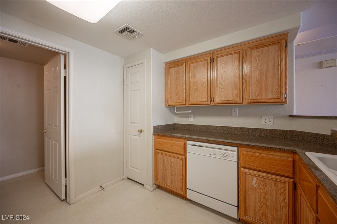 10550 West Alexander Road, Unit 2077 Las Vegas, NV 89129 - Photo 14 of 31