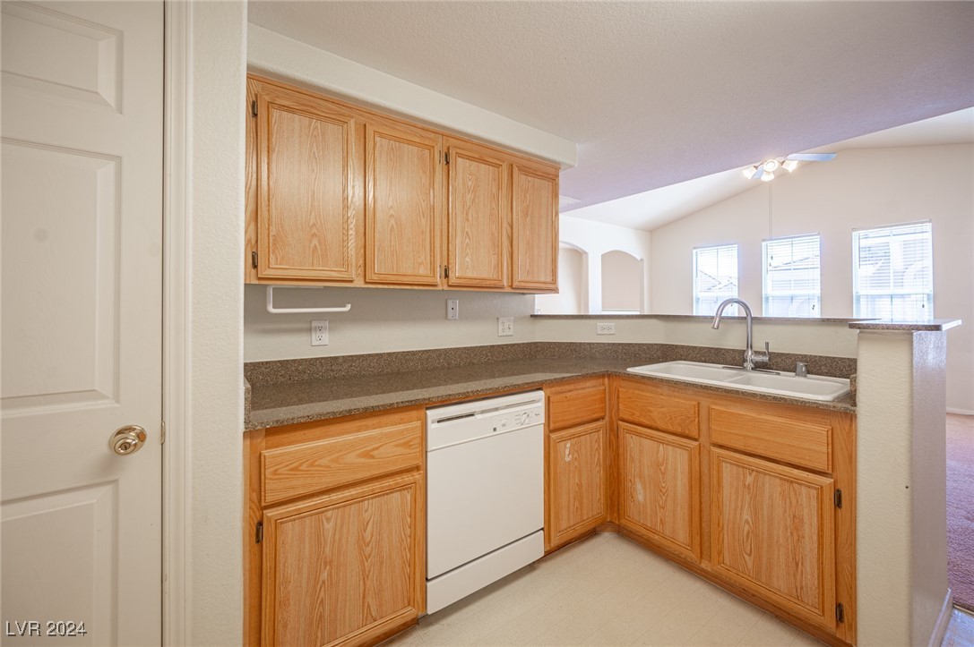 10550 West Alexander Road, Unit 2077 Las Vegas, NV 89129 - Photo 16 of 31