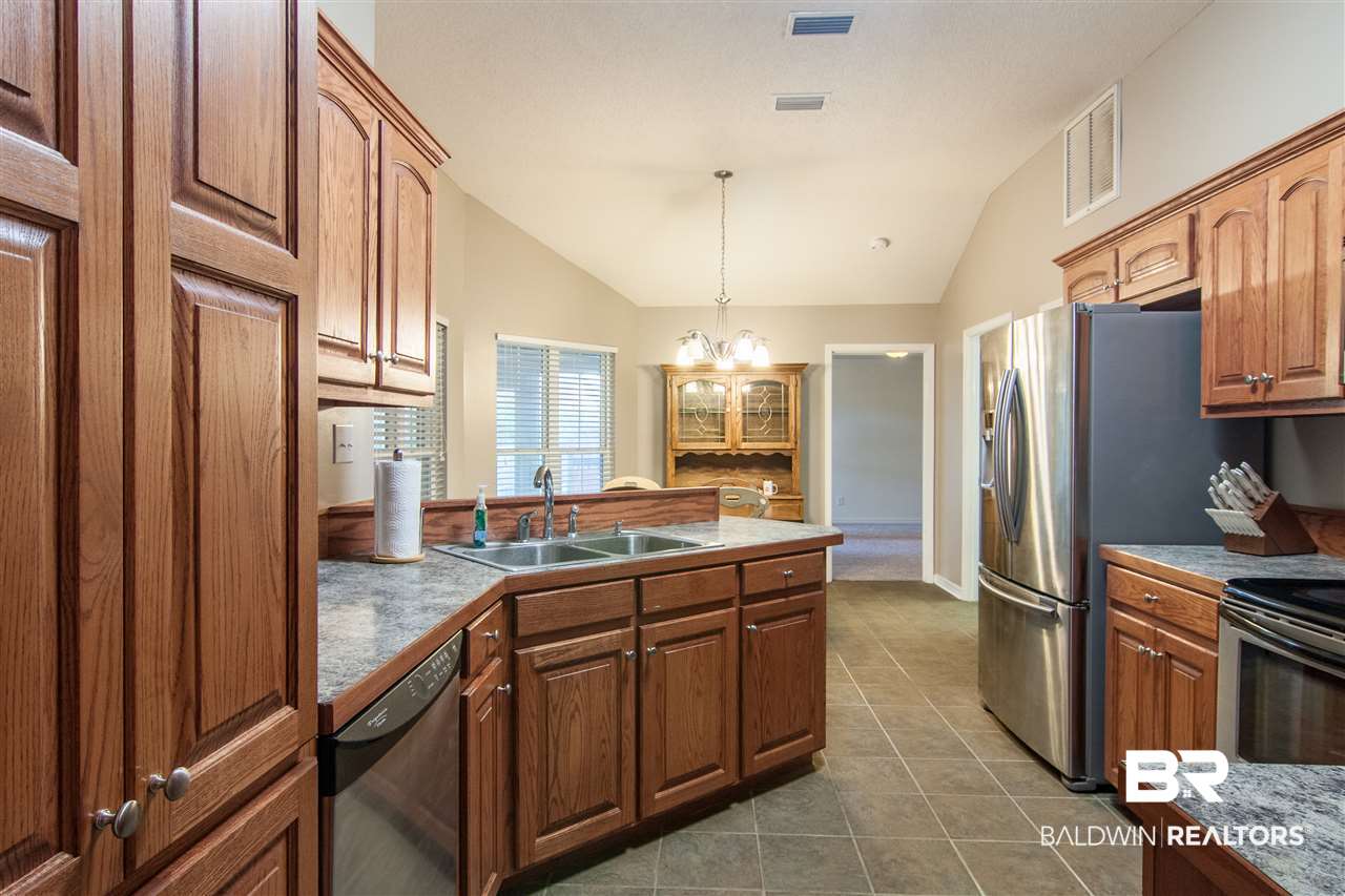 22165 Buck Road Robertsdale, AL 36567 - Photo 16 of 39 Kitchen