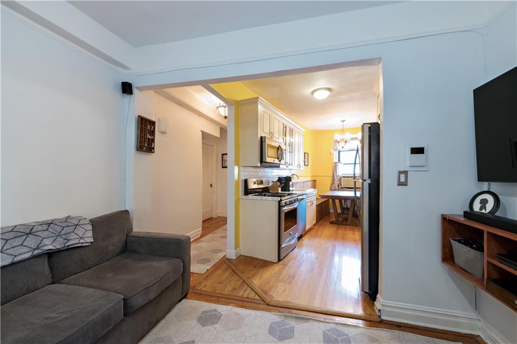 6702 Ridge Boulevard, Unit 2E Brooklyn, NY 11220 - Photo 8 of 22 Gallery Image 8