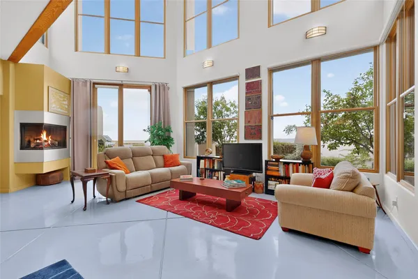 $1,125,000 | 85 Avenida Frijoles, Santa Fe, NM 87507