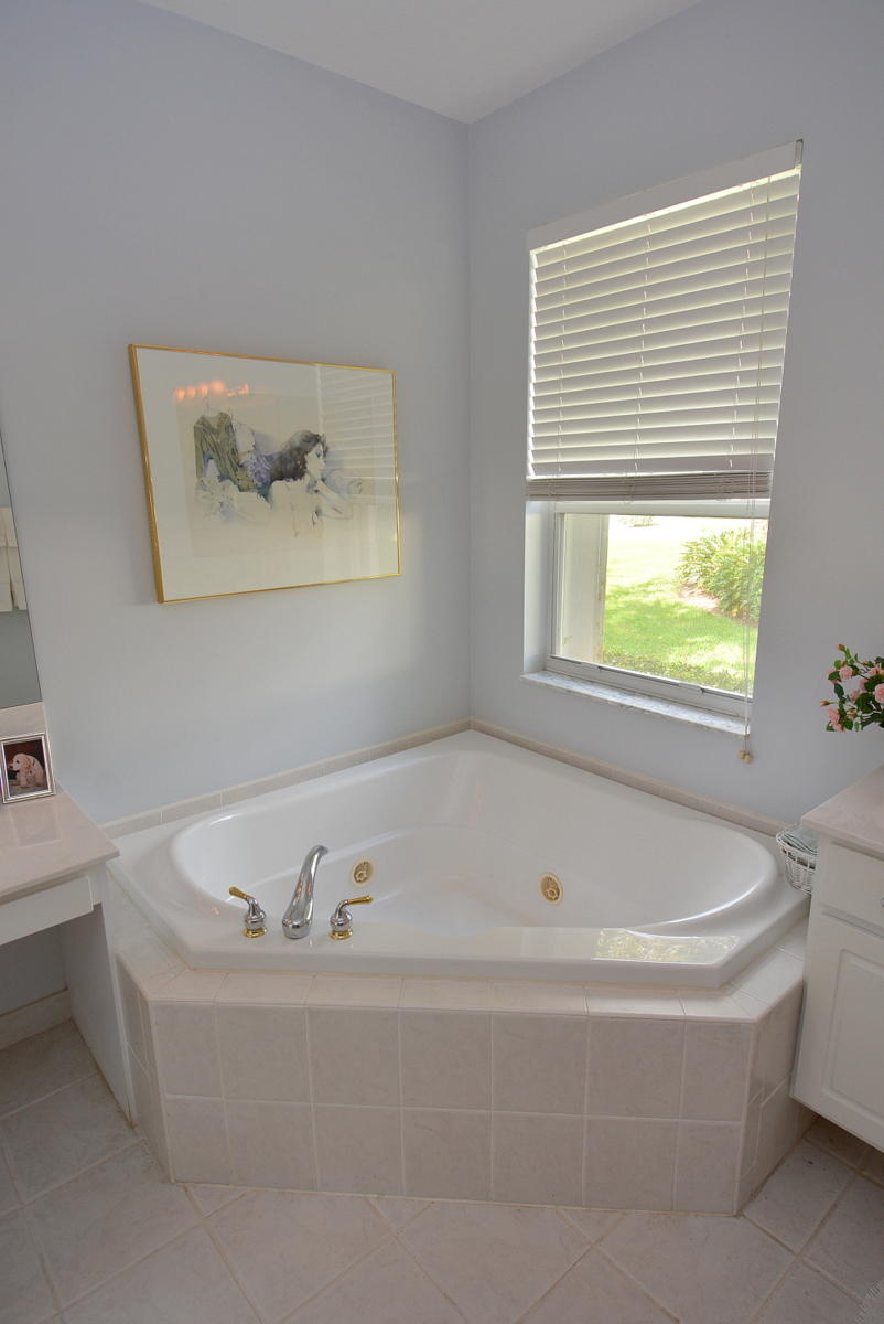 901 Southwest Blue Stem Way Stuart, FL 34997 - Photo 23 of 51 Master Bath