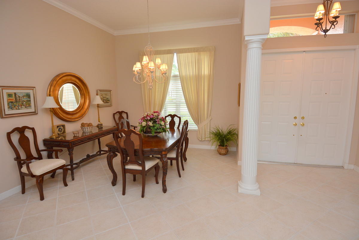 901 Southwest Blue Stem Way Stuart, FL 34997 - Photo 4 of 51 Entry