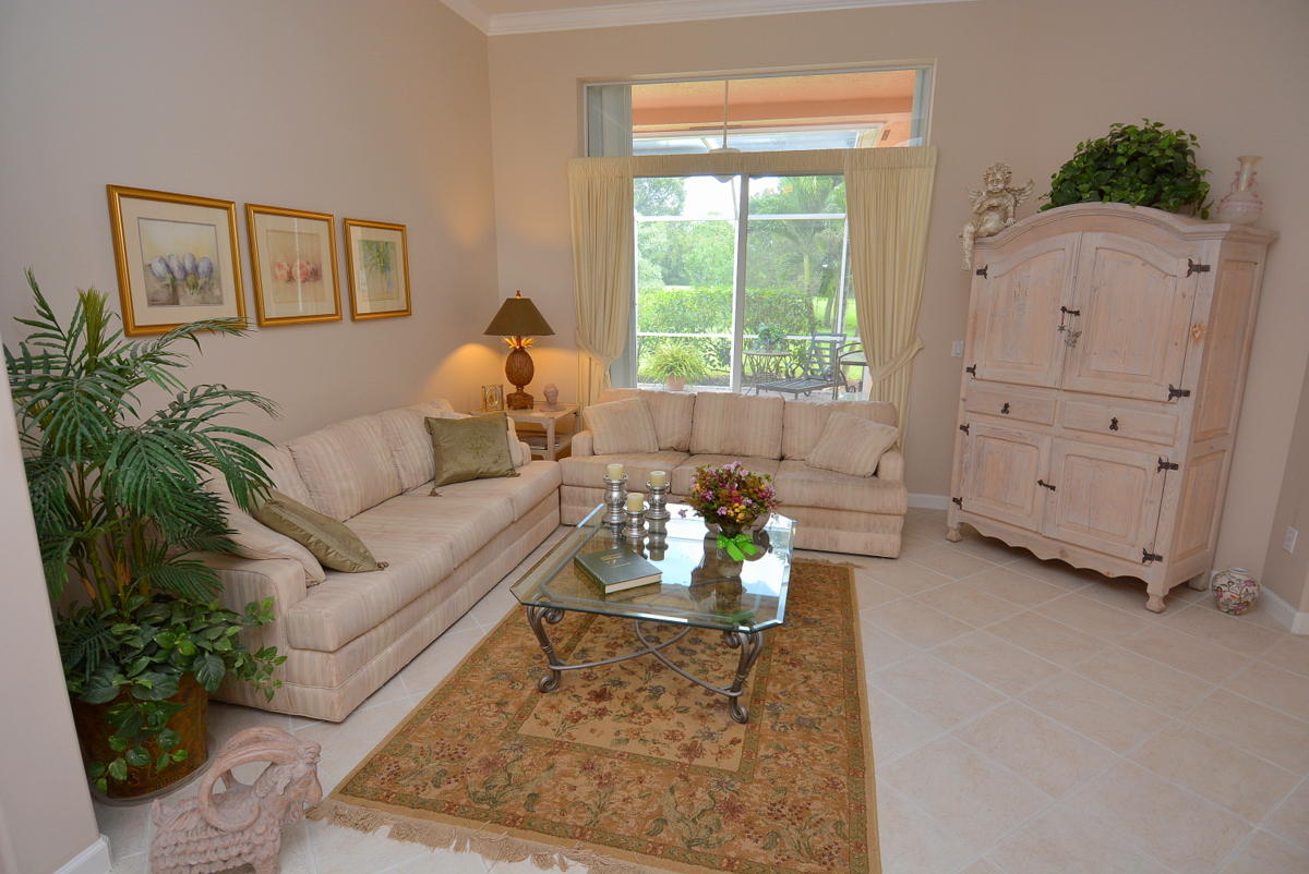 901 Southwest Blue Stem Way Stuart, FL 34997 - Photo 5 of 51 Living Room