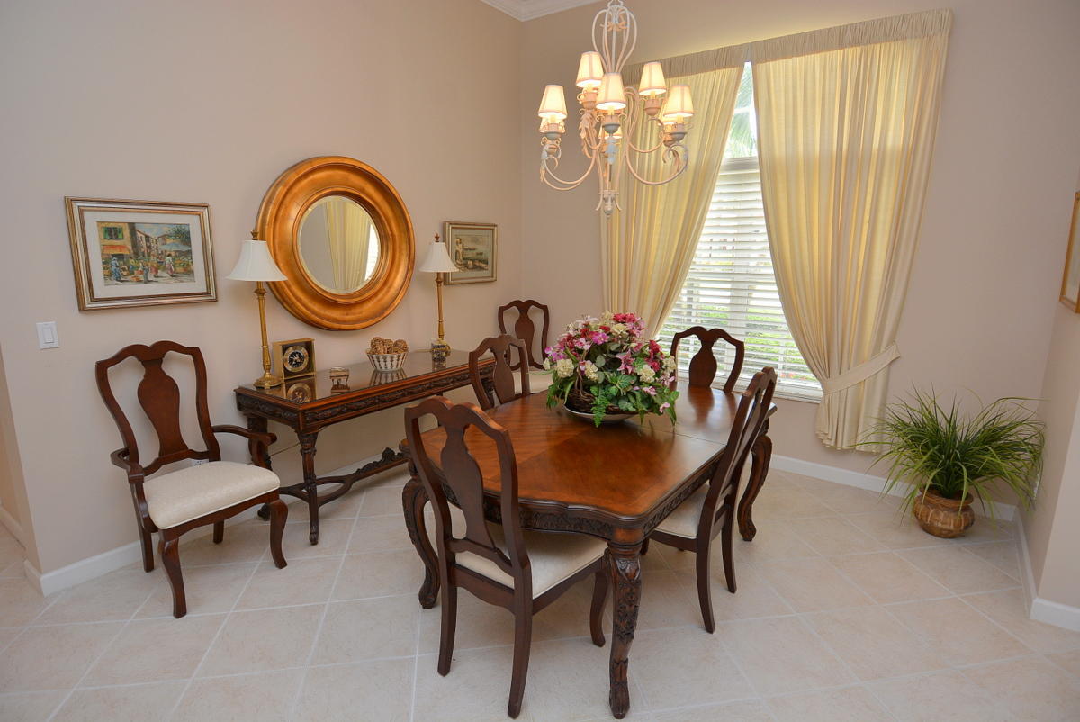 901 Southwest Blue Stem Way Stuart, FL 34997 - Photo 8 of 51 Dining Room