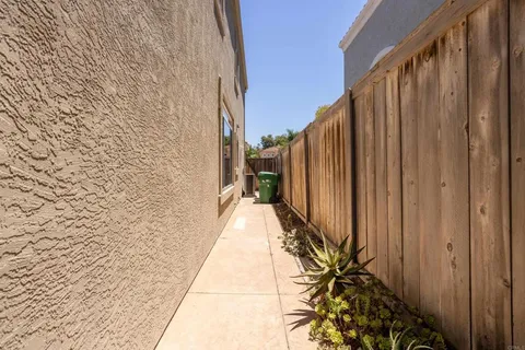 $965,000 | 1575 Corte Daniel, Oceanside, CA 92056