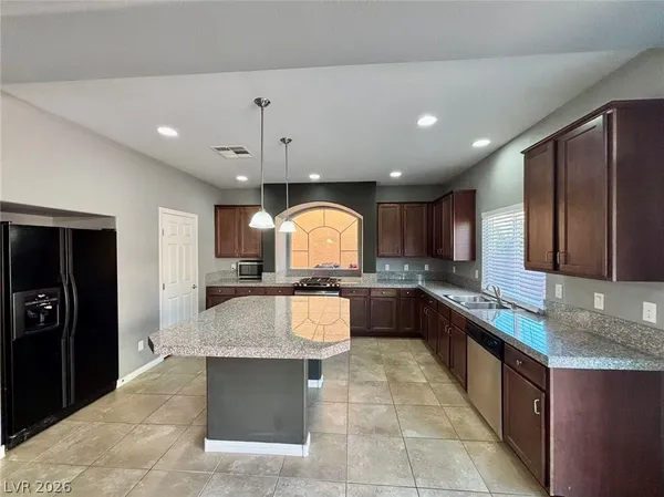 $2,500 | 6330 Tomahawk Mill Court, Las Vegas, NV 89139