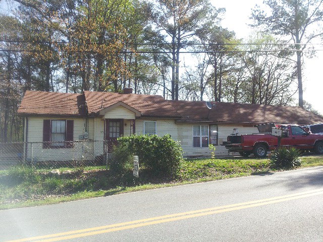 1805 Riverbend Road Dalton, GA 30721 - Photo 1 of 1 Main View