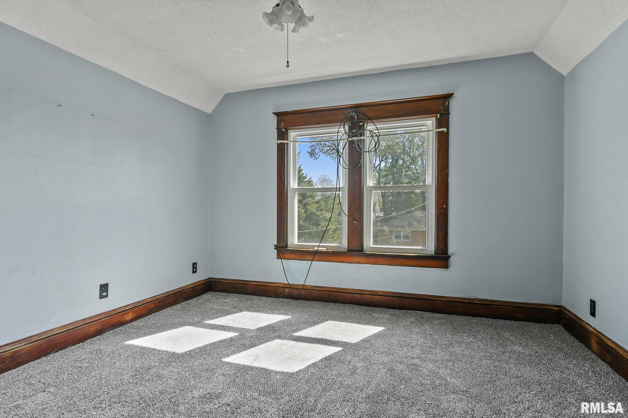 831 North Milton Avenue Springfield, IL 62702 - Photo 22 of 34 Gallery Image 22