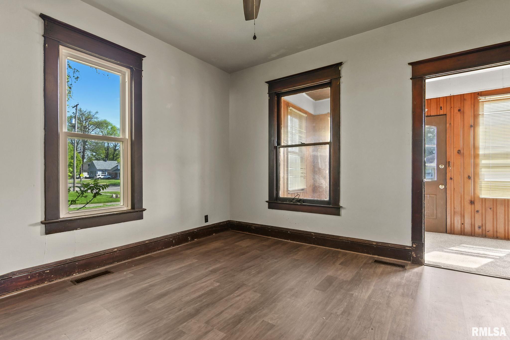 831 North Milton Avenue Springfield, IL 62702 - Photo 6 of 34 Gallery Image 6