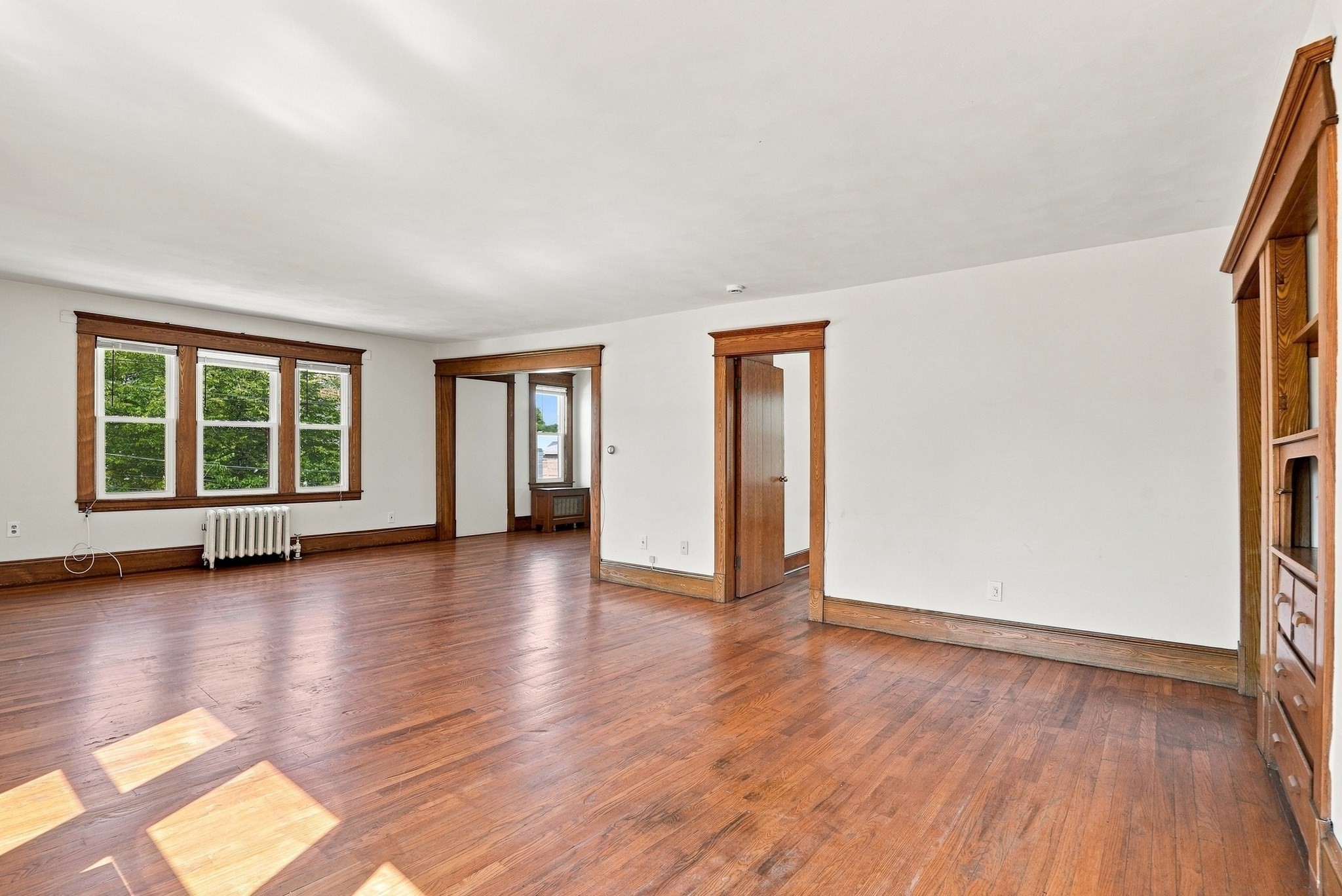 39 Bell Street Chicopee, MA 01013 - Photo 12 of 38 Gallery Image 12