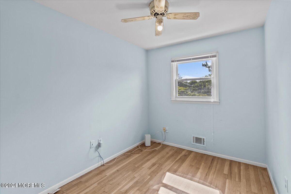 811 Harvey Road Toms River, NJ 08753 - Photo 22 of 52 24-IMG_4624