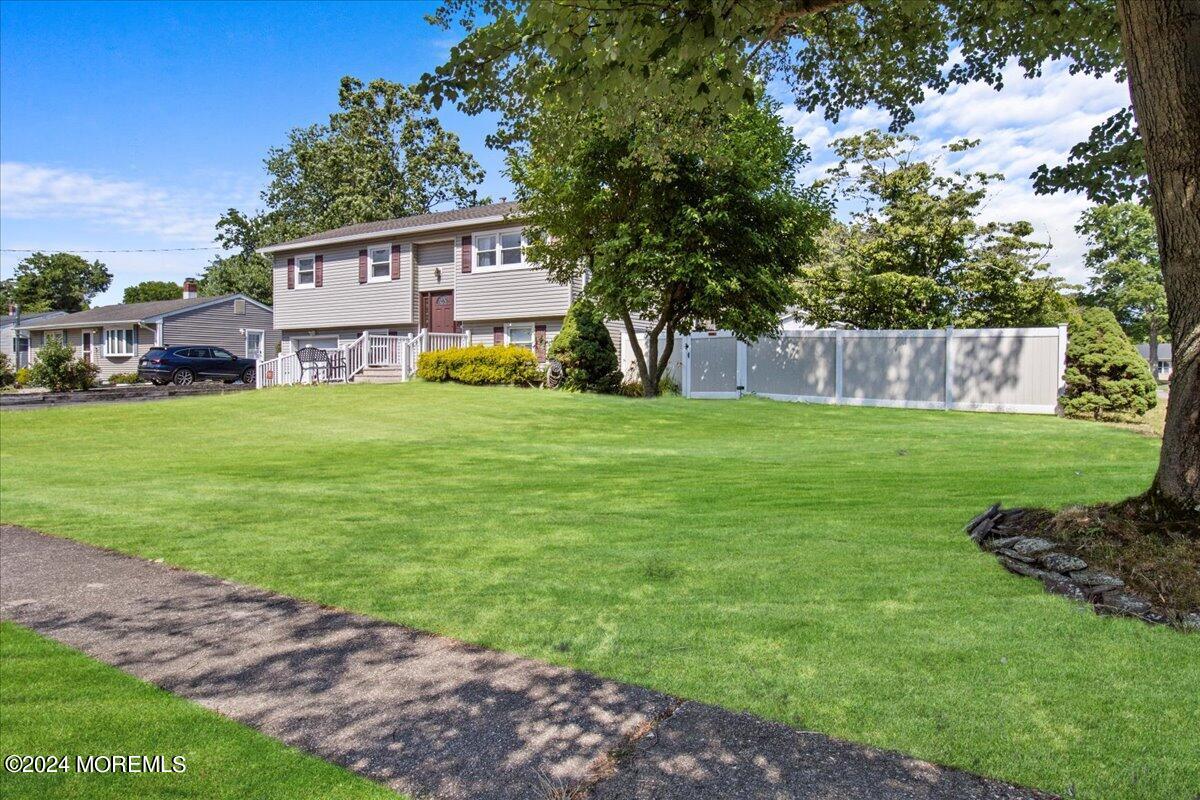 811 Harvey Road Toms River, NJ 08753 - Photo 5 of 52 05-IMG_4559