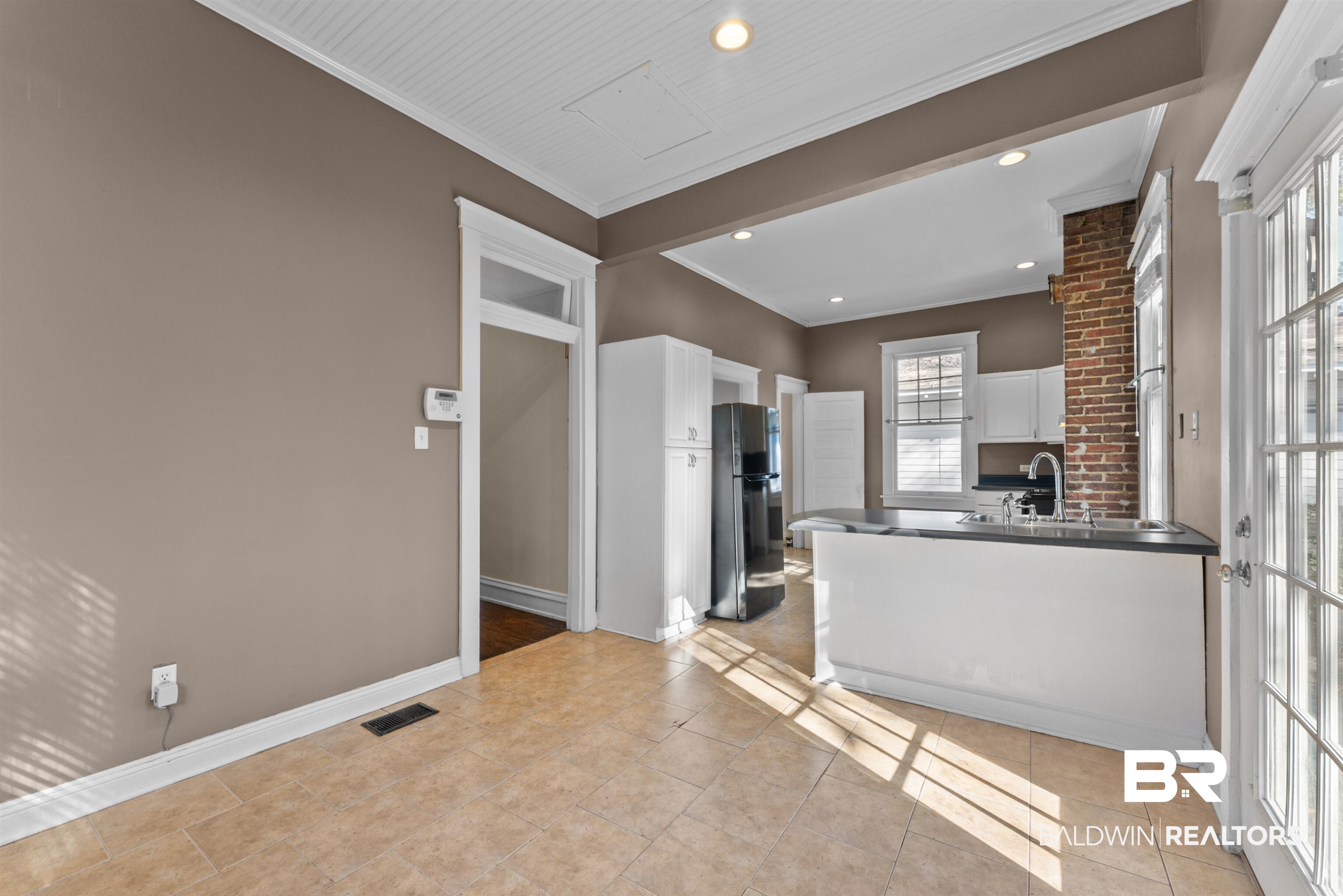 21 Houston Street Mobile, AL 36606 - Photo 29 of 38