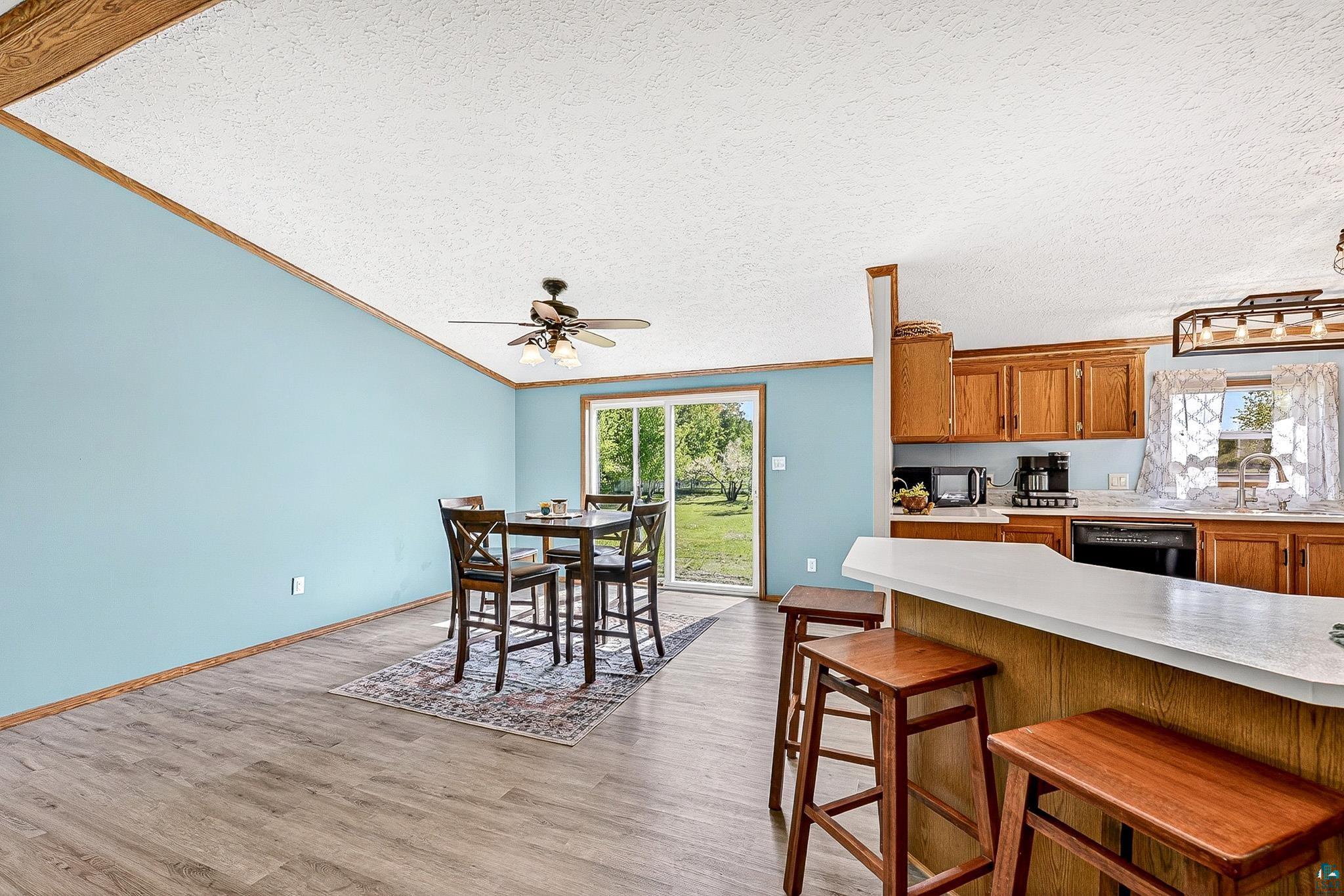 5404 Midbon Road Superior, WI 54880 - Photo 10 of 30