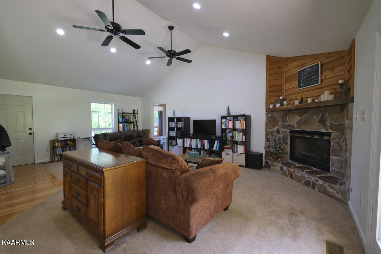 235 Raccoon Valley Road Maynardville, TN 37807 - Photo 11 of 48 235 Raccoon Valley Rd 43