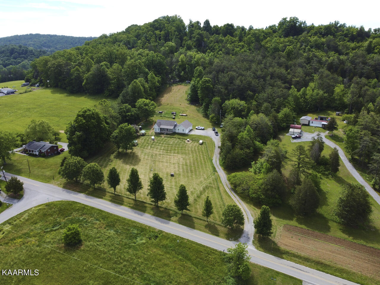 235 Raccoon Valley Road Maynardville, TN 37807 - Photo 48 of 48 235 Raccoon Valley Rd 4