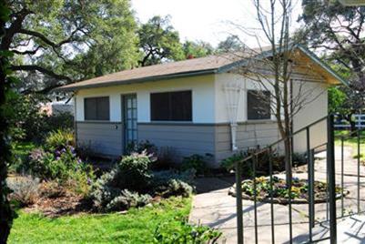 2281 Los Encinos Road Ojai, CA 93023 - Photo 7 of 10 Gallery Image 7