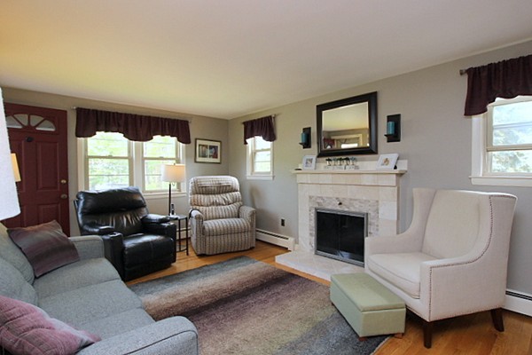34 Argyle Road Dedham, MA 02026 - Photo 5 of 24 Gallery Image 5