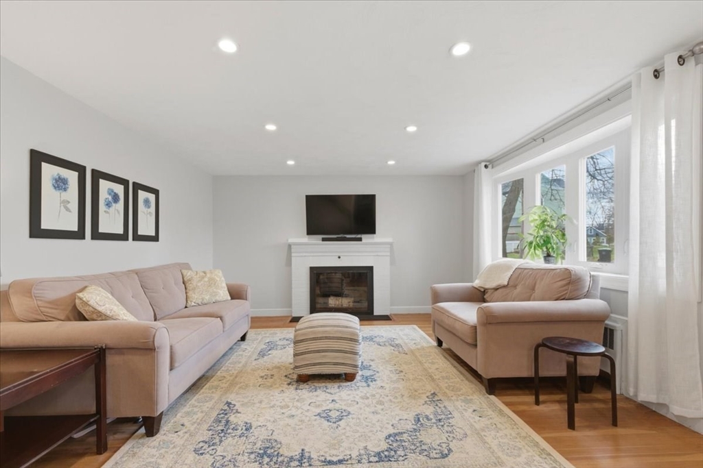 80 Willard Street Dedham, MA 02026 - Photo 5 of 42