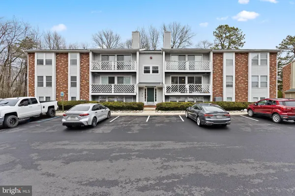 $230,000 | 15 Teaberry Court, Marlton, NJ 08053