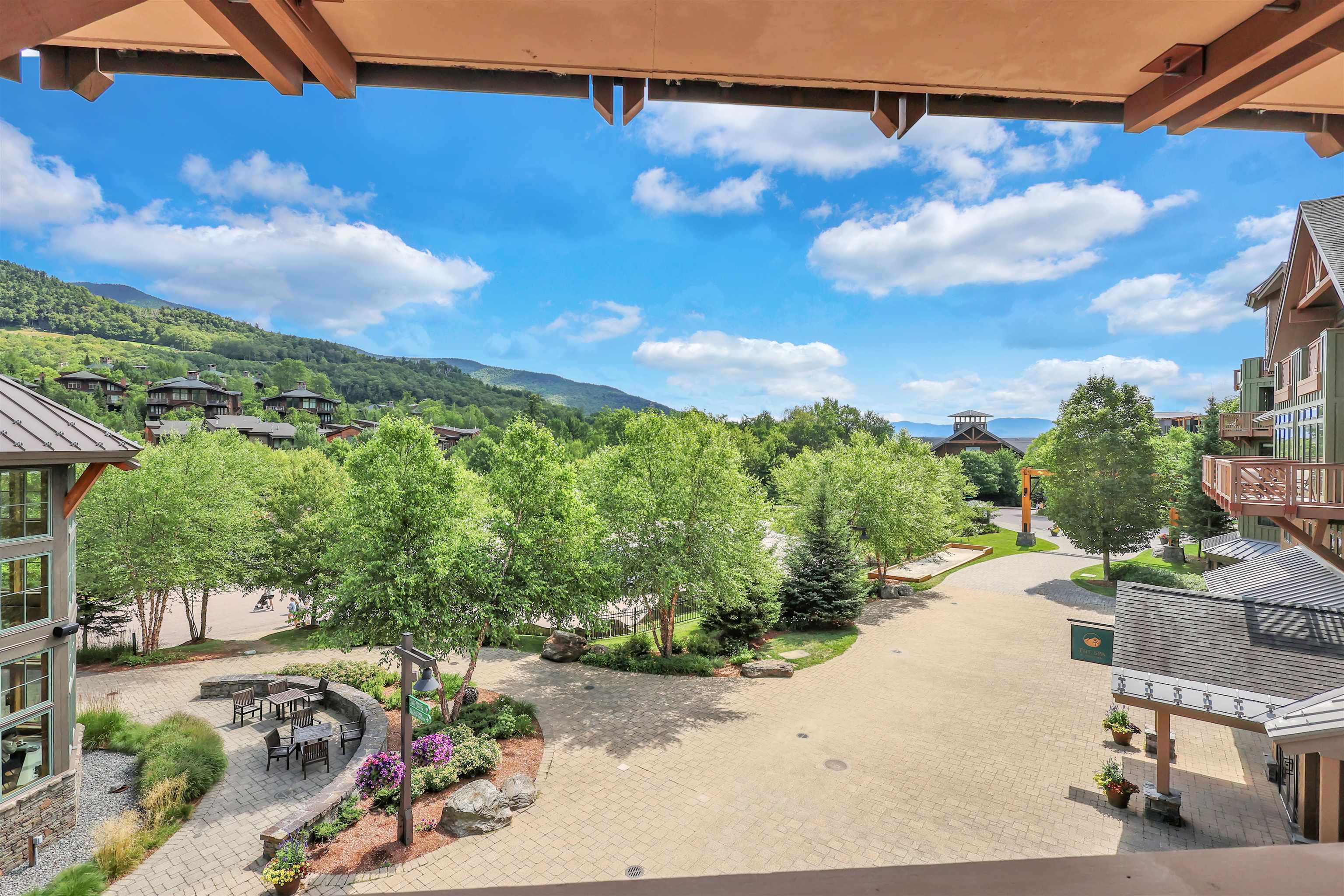 7412 Mountain Road, Unit 323 Stowe, VT 05672 - Photo 32 of 33 Gallery Image 32