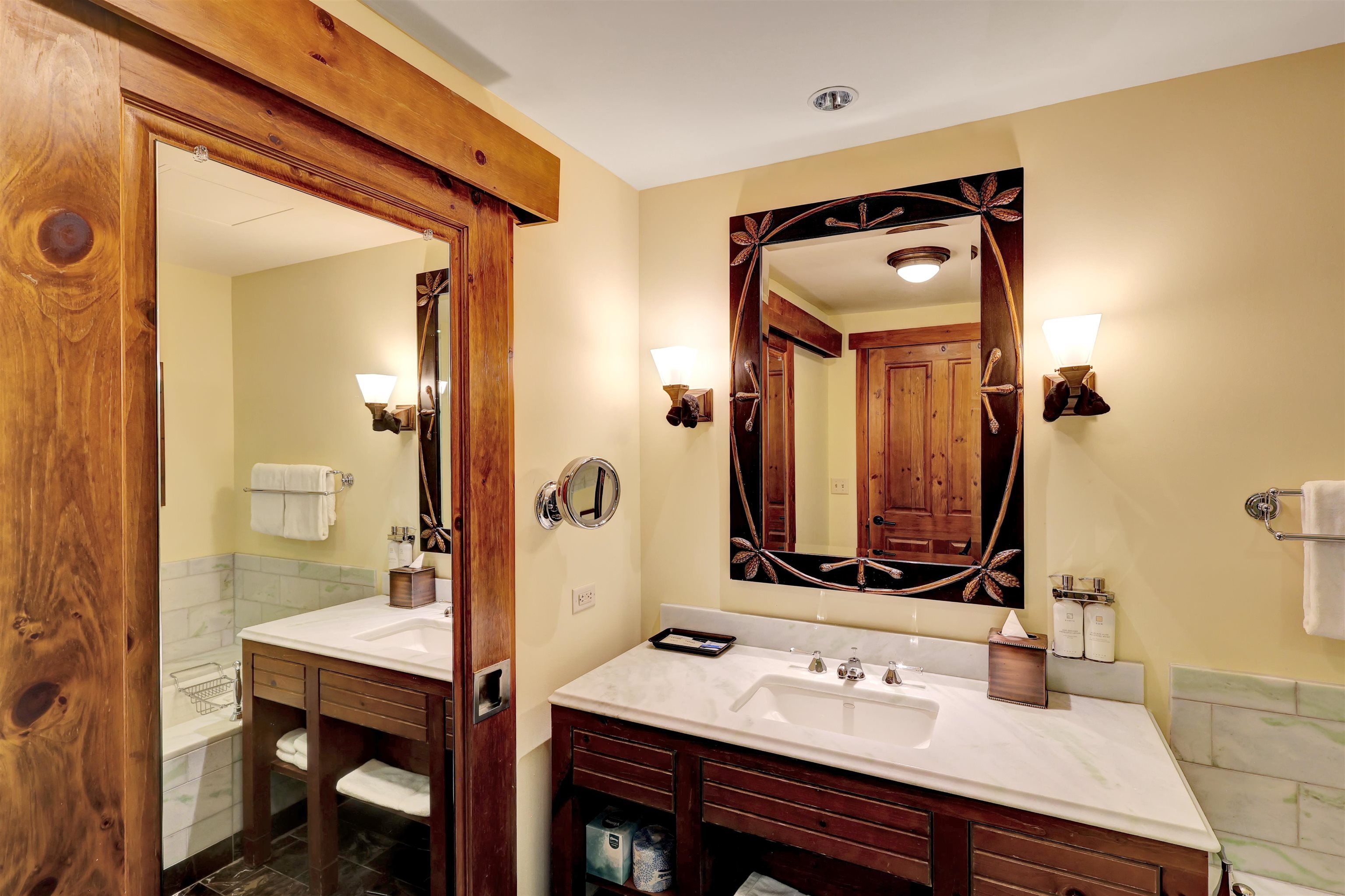 7412 Mountain Road, Unit 323 Stowe, VT 05672 - Photo 9 of 33 Gallery Image 9