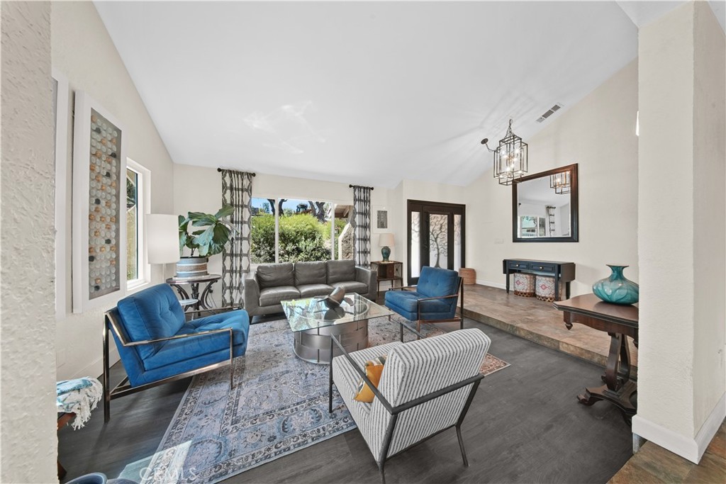 17007 Ranchero Road Riverside, CA 92504 - Photo 8 of 39
