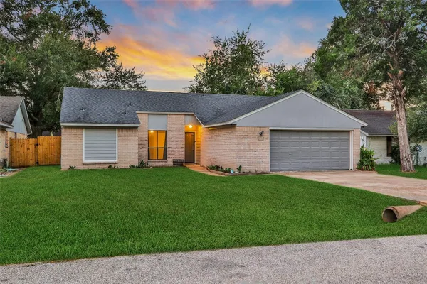 $2,200 | 31723 Ironwood Drive, Waller, TX 77484