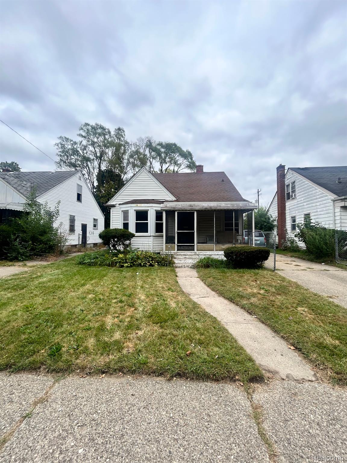 19152 Huntington Road Detroit, MI 48219 - Photo 1 of 1 Gallery Image 1