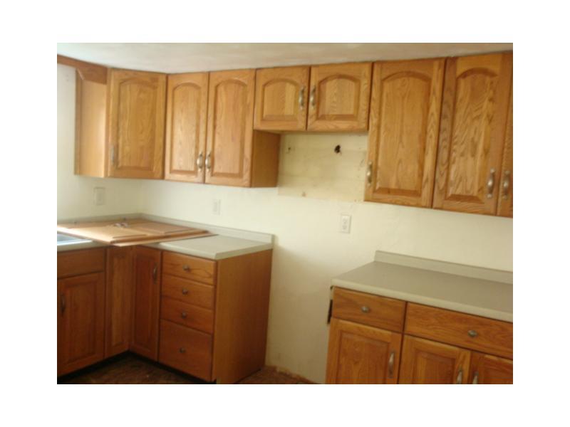 637 Butler Road Kittanning, PA 16201 - Photo 5 of 10 Kitchen.