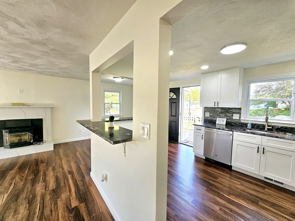 6 Neel Road Worcester, MA 01605 - Photo 10 of 42 Gallery Image 10