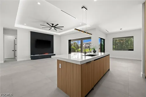 $1,150,000 | 2833 Southwest 17th Place, Cape Coral, FL 33914
