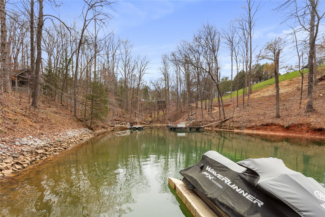 409 Hebron Road Seneca, SC 29672 - Photo 9 of 41 Gallery Image 9