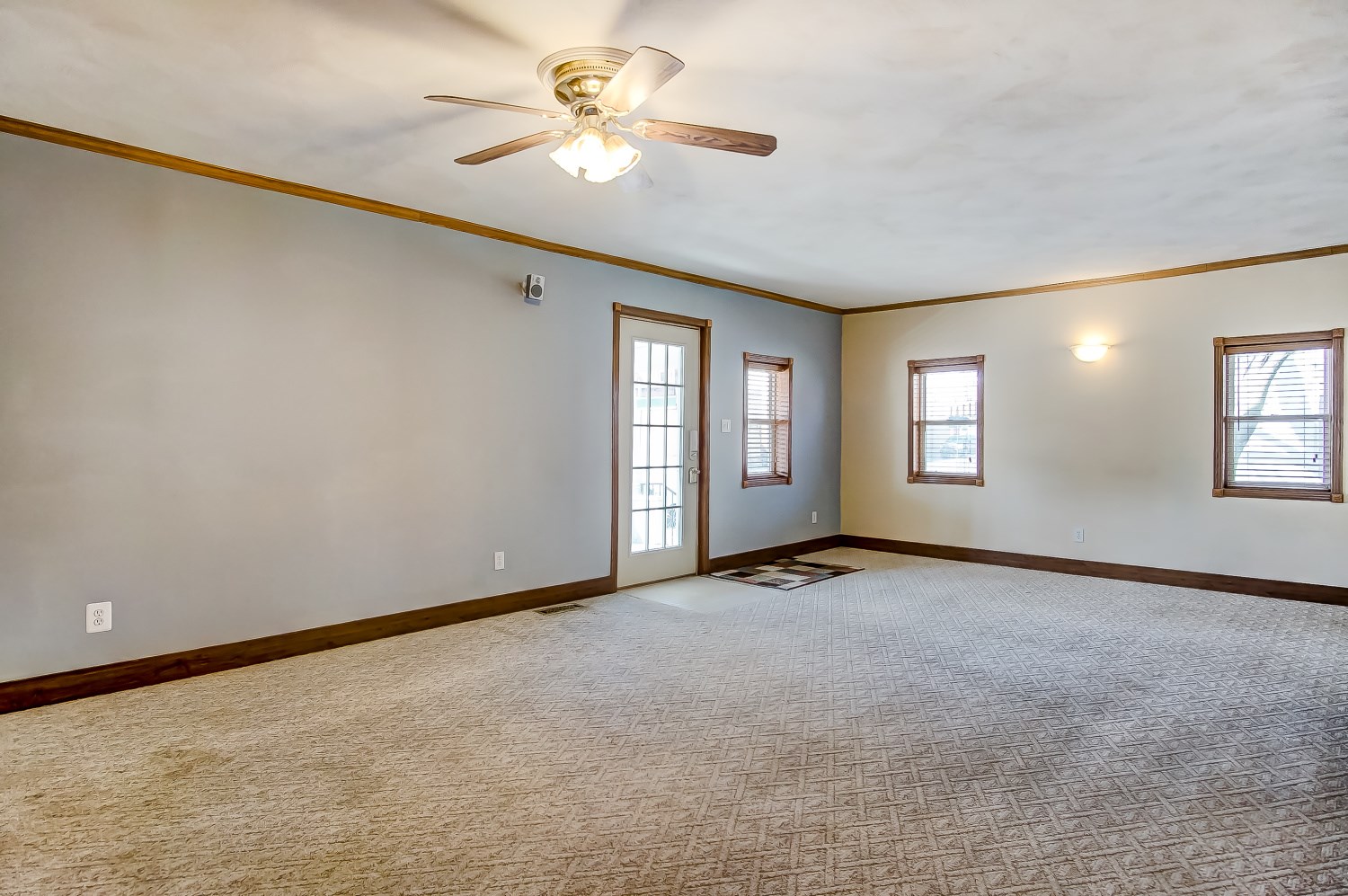 115 East Oak Street Butler, IN 46721 - Photo 6 of 28
