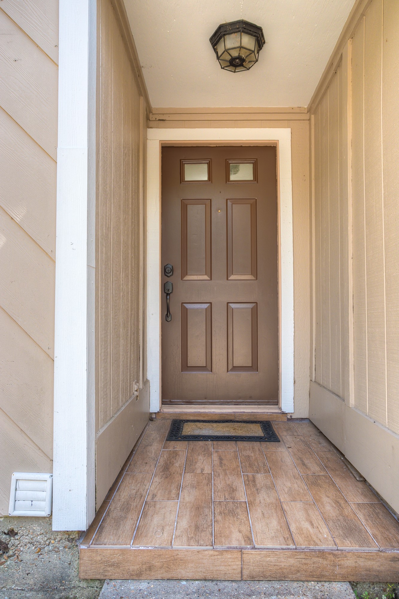 287 Broadmoor Street Trinity, TX 75862 - Photo 3 of 36 Inviting entry
