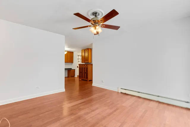 $159,900 | 1493 North Winslowe Drive, Unit 204, Palatine, IL 60074