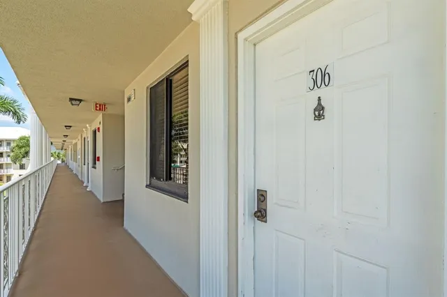 $387,000 | 6133 Balboa Circle, Unit 306, Boca Raton, FL 33433