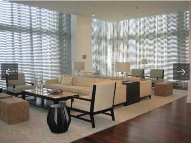 $3,300 | 50 Biscayne Boulevard, Unit 702, Miami, FL 33132