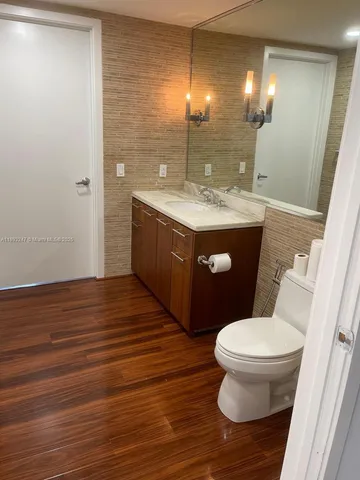 $3,300 | 50 Biscayne Boulevard, Unit 702, Miami, FL 33132