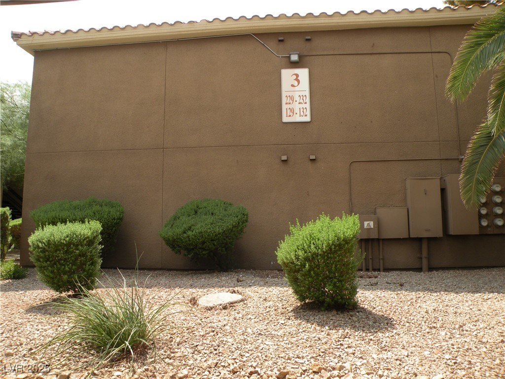 3135 South Mojave Road, Unit 260 Las Vegas, NV 89121 - Photo 12 of 23 View of home's exterior with stucco siding